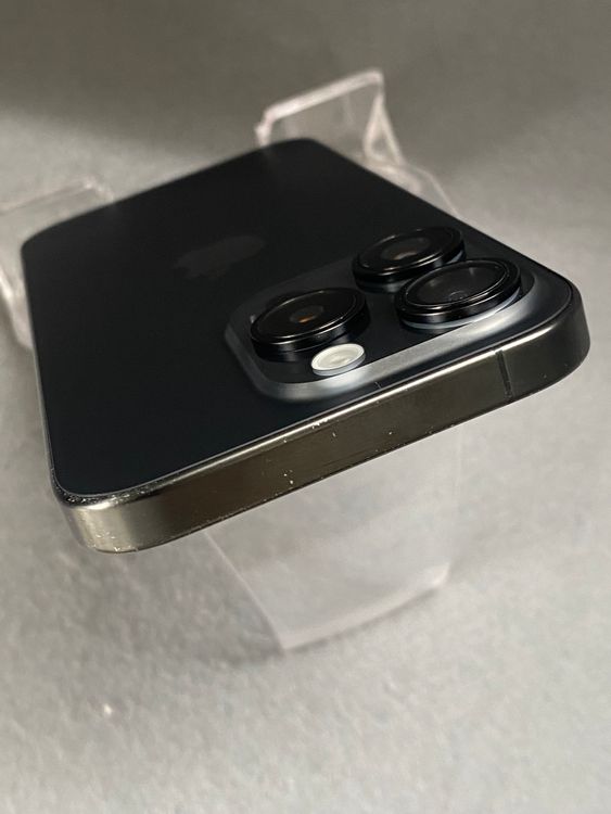 ���� ������ SIM�ե꡼ iPhone15 Pro 256GB �֥�å������˥��࿧