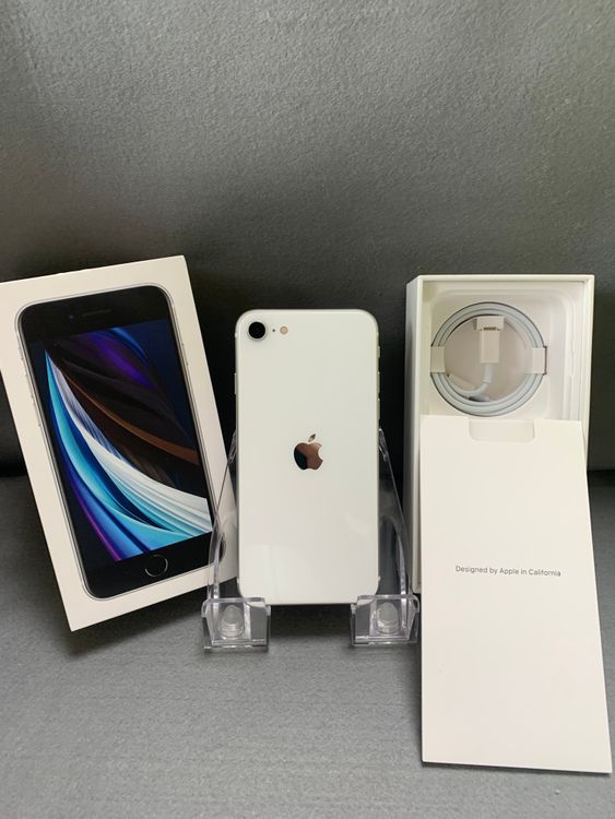 超美品 国内版 SIMフリー iPhoneSE 第2世代 128GB ホワイト色