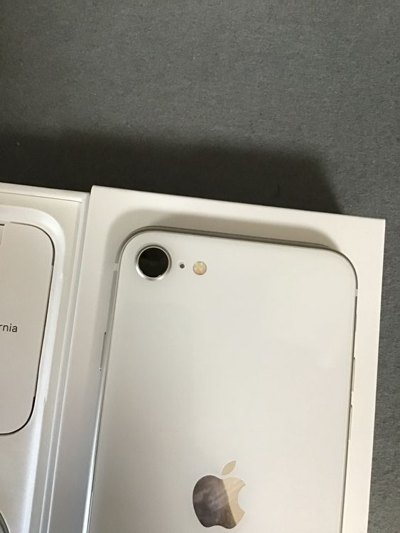 ĶʡǡSIMե꡼iPhoneSE 3塡 64GB 饤ȿ