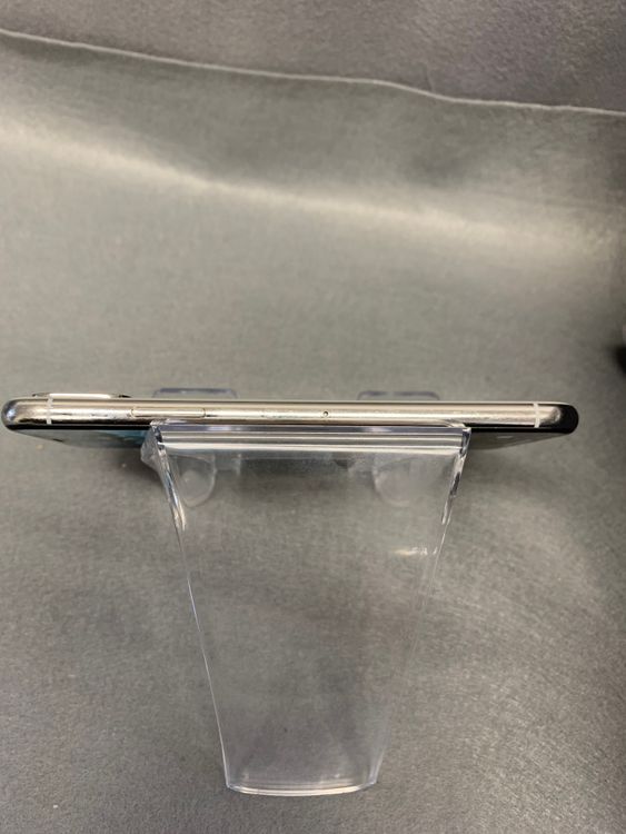 ���ʡ������ǡ�SIM�ե꡼��iPhone XS 64GB ����С���