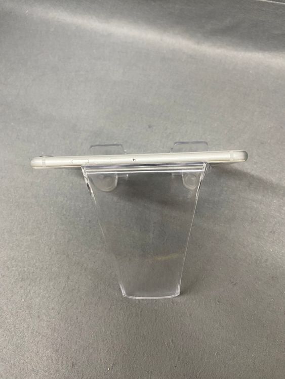 ���� ������ SIM�ե꡼ iPhone8 64GB ����С���