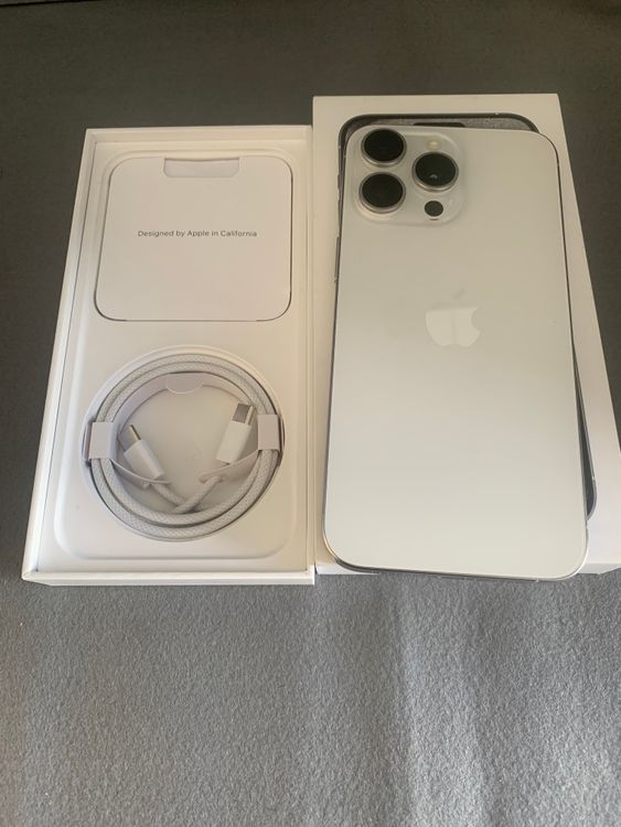 Ķ���ʡ������ǡ�sim�ե꡼��iPhone15  Pro max 256GB