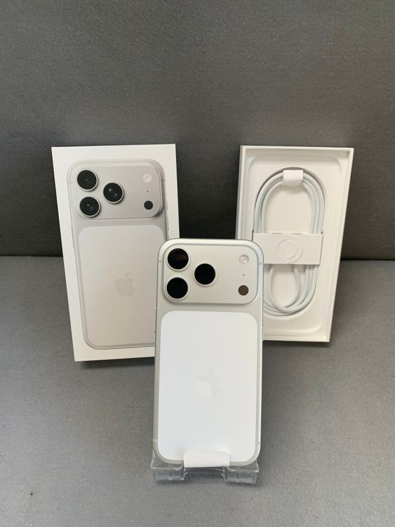 ����̤���� Apple���ȥ��� SIM�ե꡼ iPhone17 Pro 256GB �����ݾ�ͭ