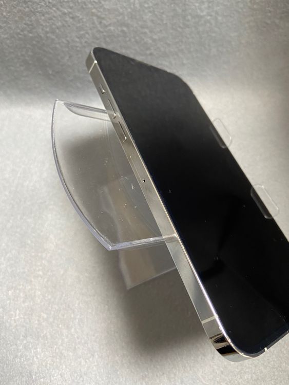 美品 Appleストア版 SIMフリー iPhone13 Pro Max 256GB シルバー色