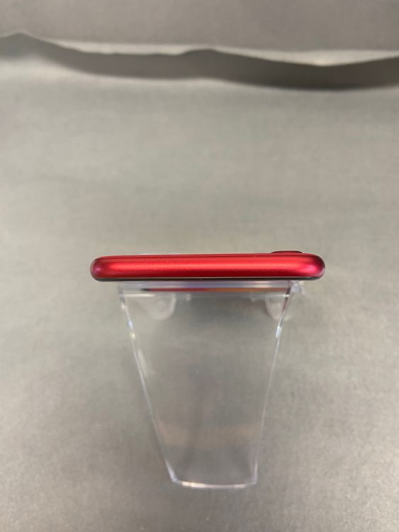 ���ʡ������ǡ�SIM�ե꡼��iPhoneSE�裲���� ��64GB ����åɿ�