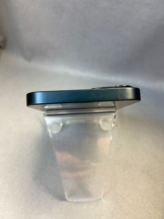 ���ʡ������ǡ�SIM�ե꡼��iPhone13 128GB �ߥåɥʥ��ȿ�