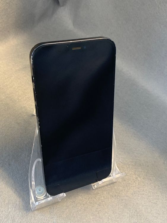 ��š������ǡ�SIM�ե꡼��iPhone12 64GB �֥�å���