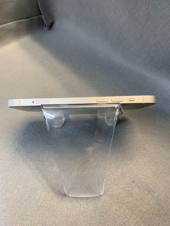 ���ʡ������ǡ�SIM�ե꡼��iPhone12�� 128GB �ۥ磻�ȿ�