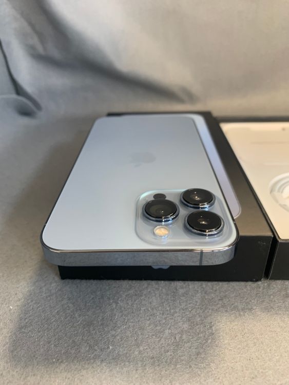 Ķ���ʡ������ǡ�SIM�ե꡼��iPhone13 Pro Max 256GB ������֥롼��
