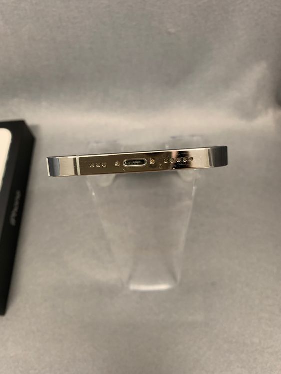 ���ʡ������ǡ�sim�ե꡼��iPhone13  Pro 256GB ����С���