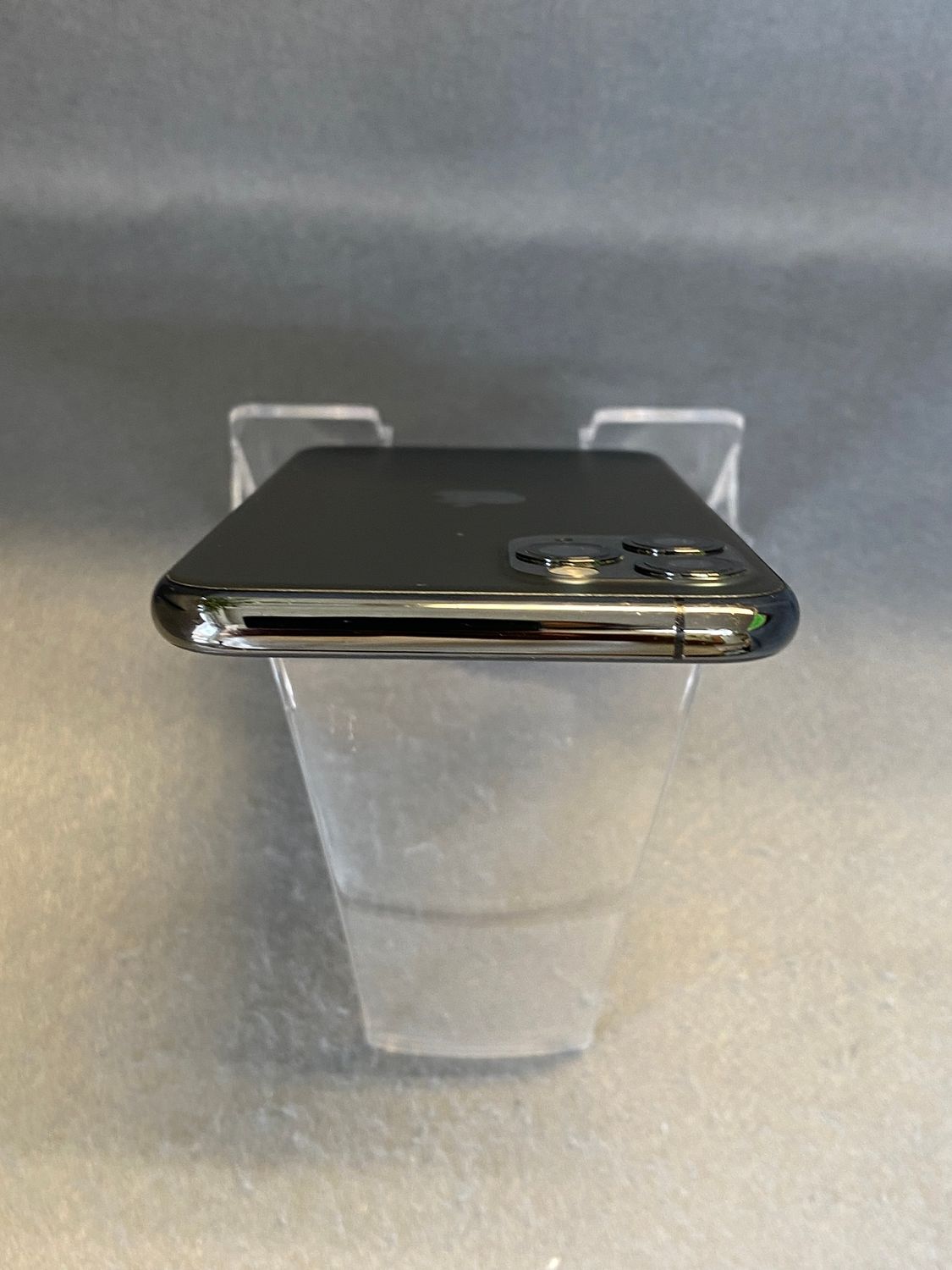 ムスビー｜美品 国内版 SIMフリー iPhone11 Pro 64GB スペースグレー色