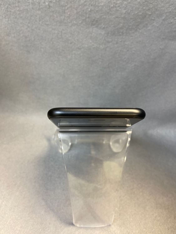 Ķ���� ������ SIM�ե꡼ iPhone SE ��2���塡 64GB �֥�å���