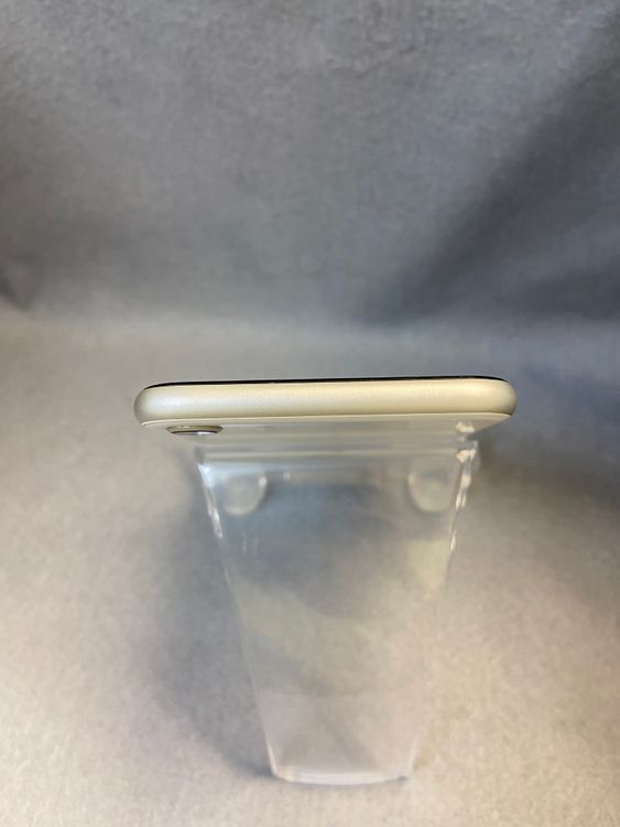 Ķ���ʡ������ǡ�SIM�ե꡼��iPhoneSE ��2���塡64 GB �ۥ磻�ȿ�