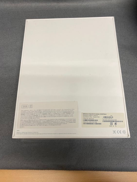 ����̤�����������ǡ�SIM�ե꡼��iPad ������塡Cellular�ǡ�32GB �֥�å���