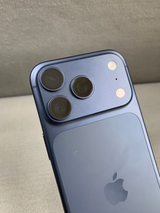����̤���� Apple���ȥ��� SIM�ե꡼ iPhone17 Pro 512GB �ǥ����ץ֥롼��