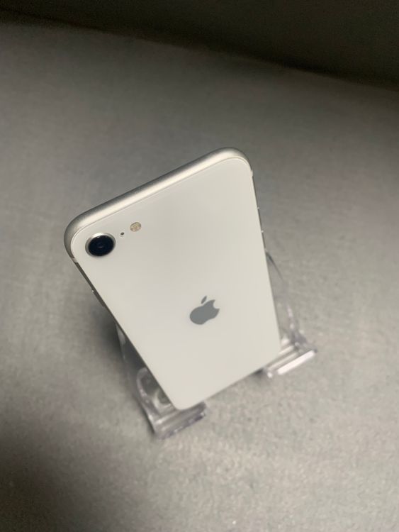 ���� ������ SIM�ե꡼ iPhoneSE ��2���� 64GB �ۥ磻�ȿ�