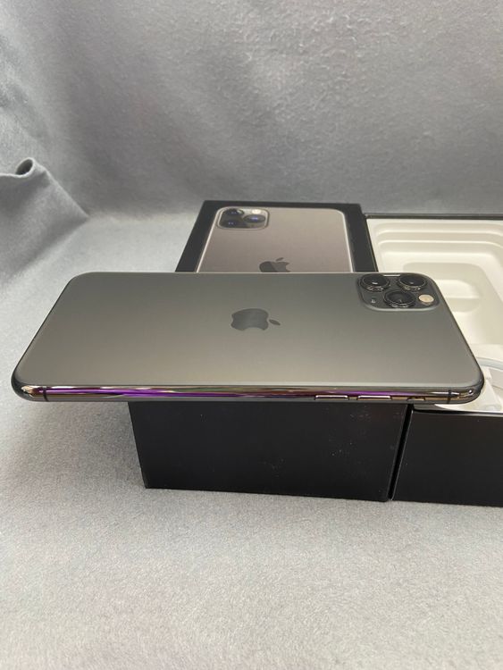���� ������ SIM�ե꡼ iPhone11 Pro Max 64GB ���ڡ������졼��