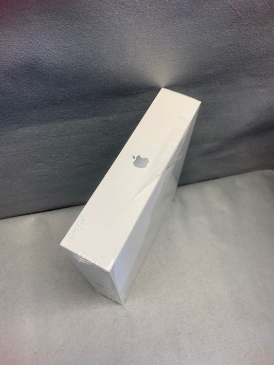 ����̤���� ������ SIM�ե꡼ iPad ��4���� 16GB Cellular�� �ۥ磻�ȿ�