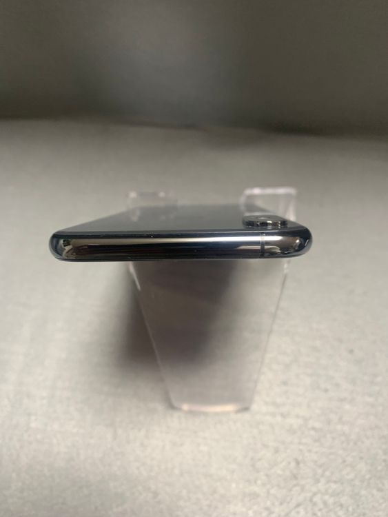 ���� ������ SIM�ե꡼ iPhoneXS 64GB ���ڡ������졼��