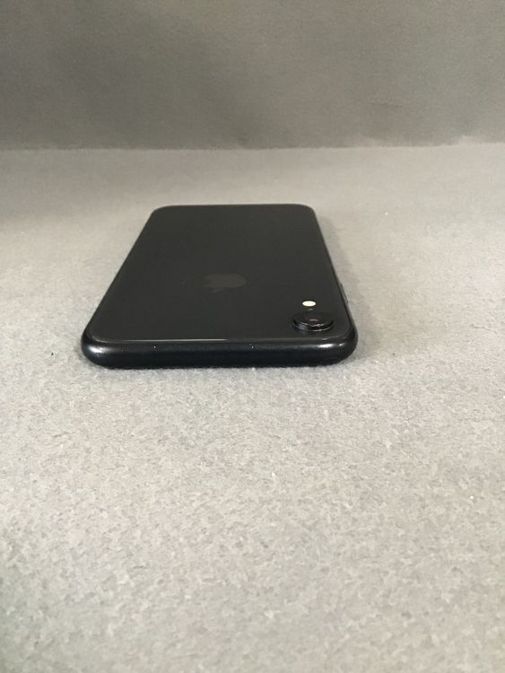 ��š������ǡ�SIM�ե꡼��iPhoneXR  64GB �֥�å���