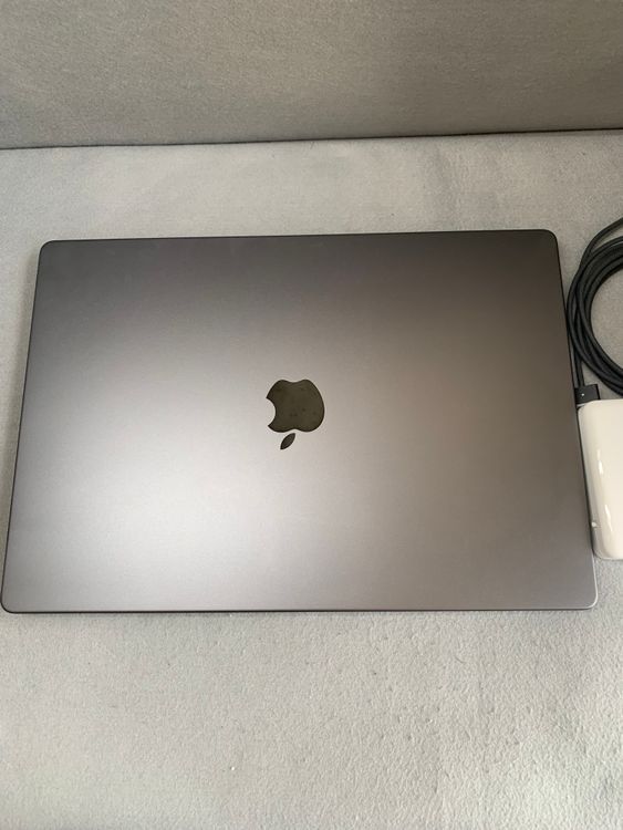 Ķ���ʡ�MacBook Pro 2023ǯ��16�������M3pro 36GB/1TB
