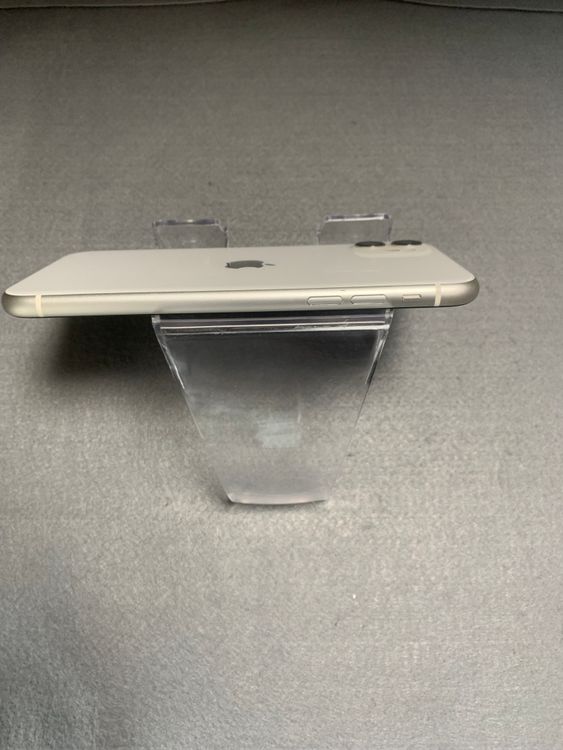  åץ륹ȥ SIMե꡼ iPhone11 64GB ۥ磻ȿ