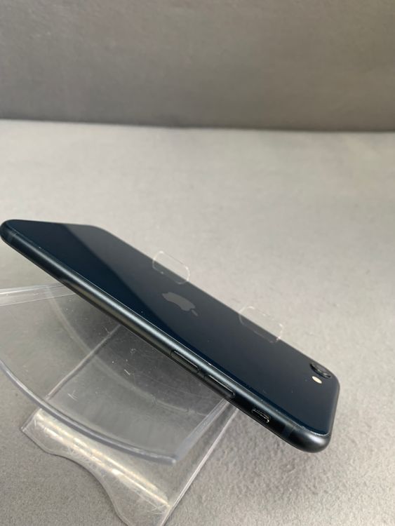 ������ ���� Apple���ȥ��� SIM�ե꡼ iPhoneSE �裳���� 64GB �ߥåɥʥ��ȿ�
