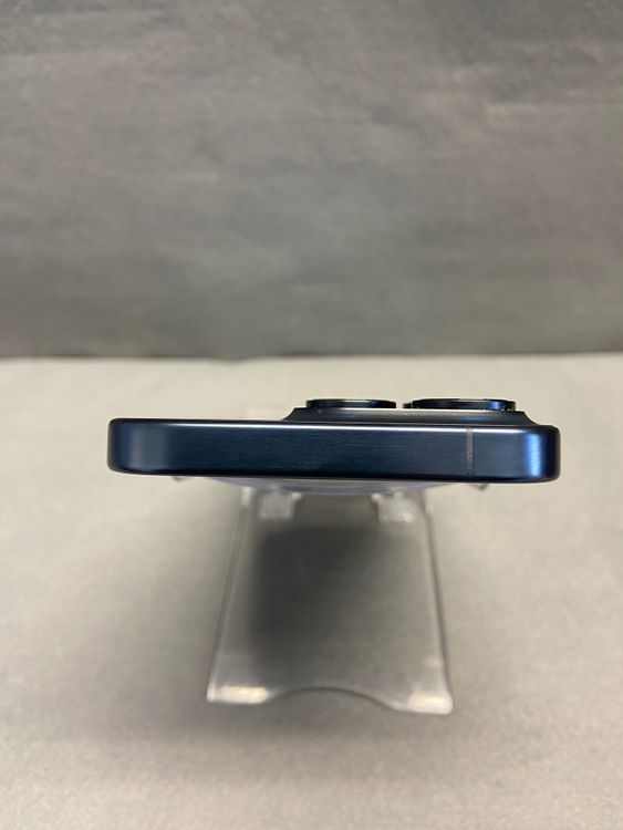 Ķ���ʡ�Apple���ȥ��� SIM�ե꡼��iPhone15 Pro 128GB �֥롼�����˥��࿧