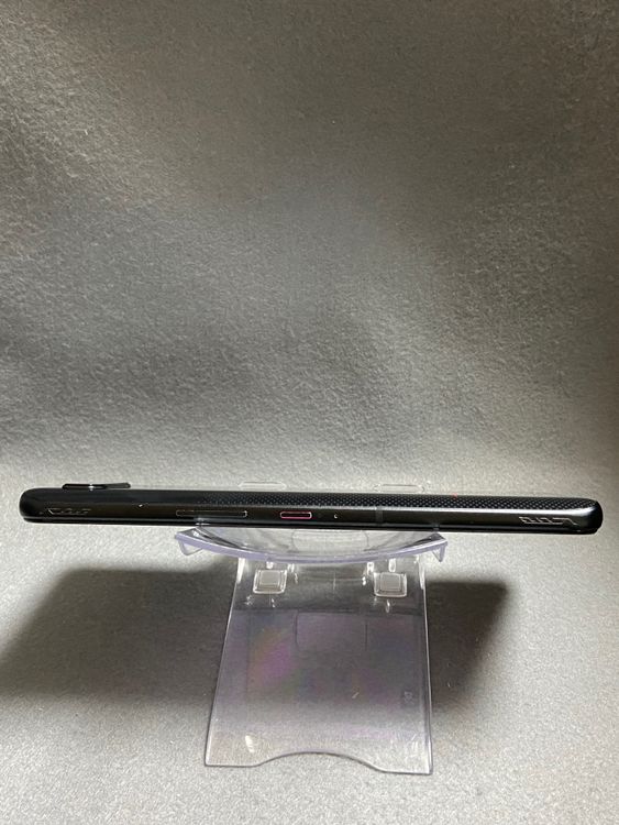 ���� SIM�ե꡼ ASUS ROG Phone 5 RAM 16GB ROM256GB �֥�å���