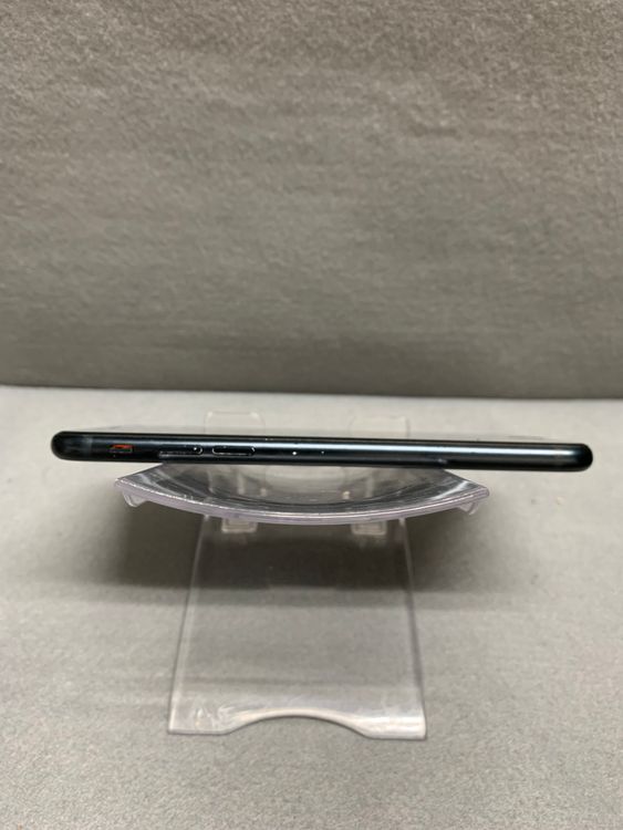 ��� ������ SIM�ե꡼ iPhoneSE ��3���� 128GB �ߥåɥʥ��ȿ�