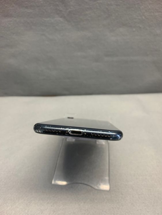 ��� ������ SIM�ե꡼ iPhoneSE ��3���� 128GB �ߥåɥʥ��ȿ�