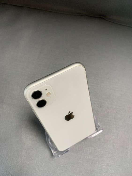  åץ륹ȥ SIMե꡼ iPhone11 64GB ۥ磻ȿ