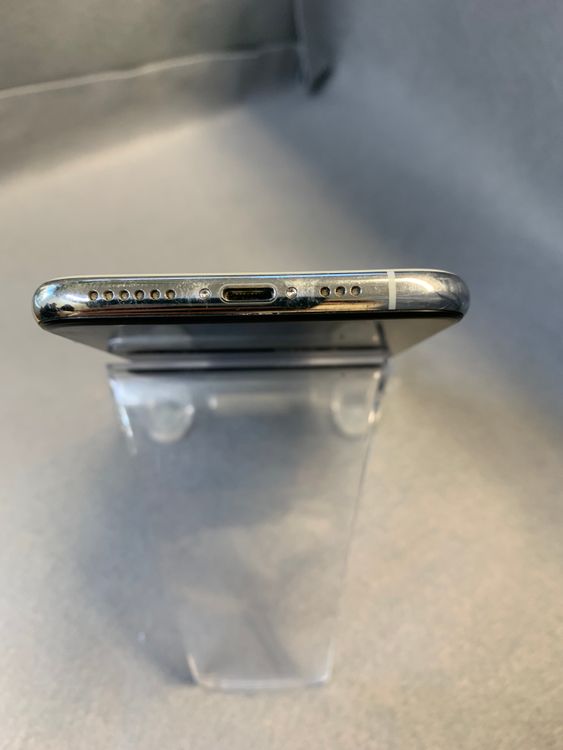 ���ʡ������ǡ�SIM�ե꡼��iPhoneXS 64GB �ۥ磻�ȿ�