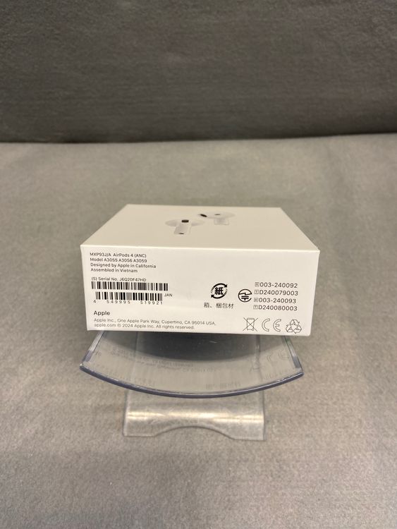 ����̤���� AirPods ��4���� �Υ�������󥻥�����