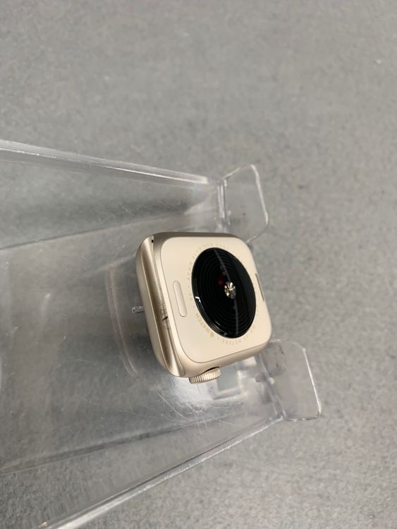Ķ���� Apple Watch SE ��3���� 64GB GPS��ǥ� 40mm �������饤��