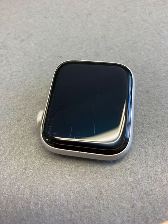 ���ʡ�Apple Watch SE ��2���� GPS��Cellular�ǡ�32GB 44mm