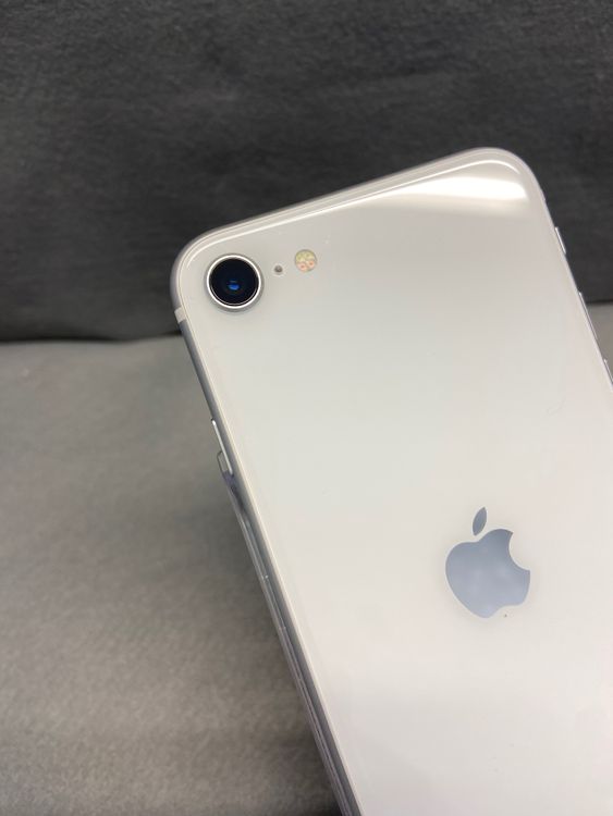 Ķ���� ������ SIM�ե꡼ iPhoneSE ��2���� 64GB �ۥ磻�ȿ�