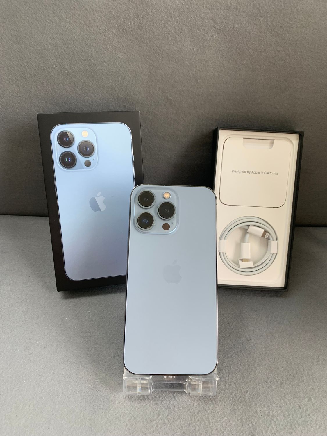 ムスビー｜美品 Appleストア版 SIMフリー iPhone13 Pro 256GB シエラ