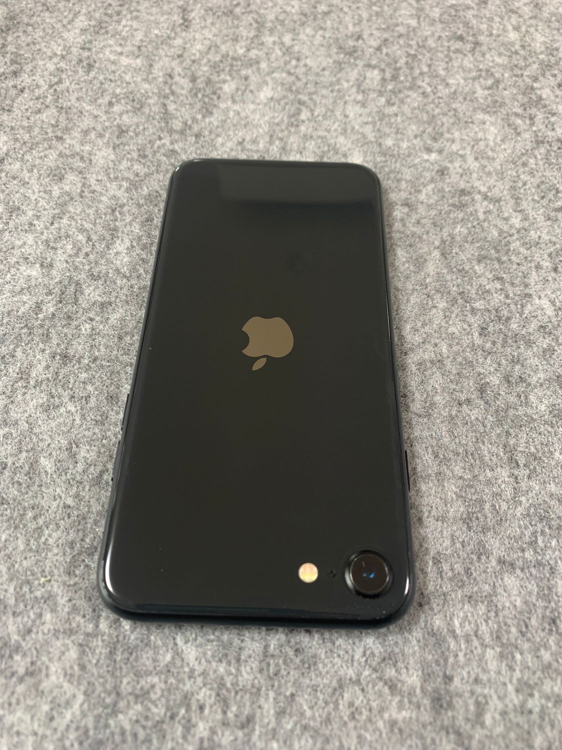 iPhone - 美品　国内版　SIMフリー　iPhoneSE 第2世代　64GB ブラック色 ムスビー｜美品 国内版 SIMフリー iPhoneSE 第2世代 64GB