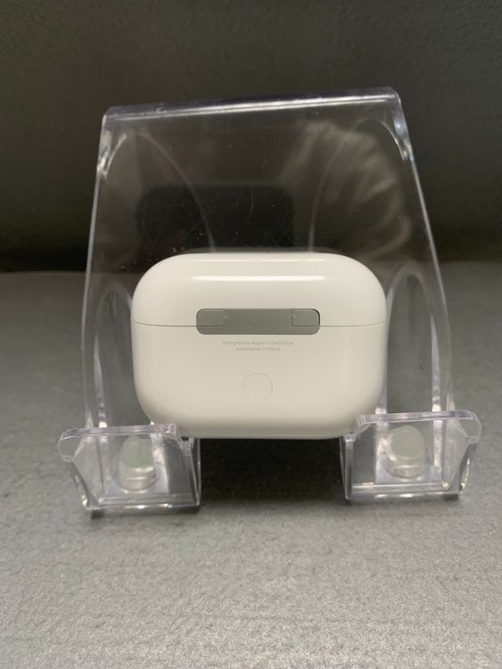 ���������� AirPods Pro ��2���� Lightning���Ÿ�