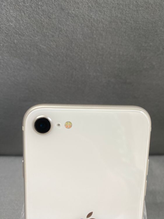���ʡ������ǡ�SIM�ե꡼��iPhoneSE��3���� 64GB���������饤�ȿ�