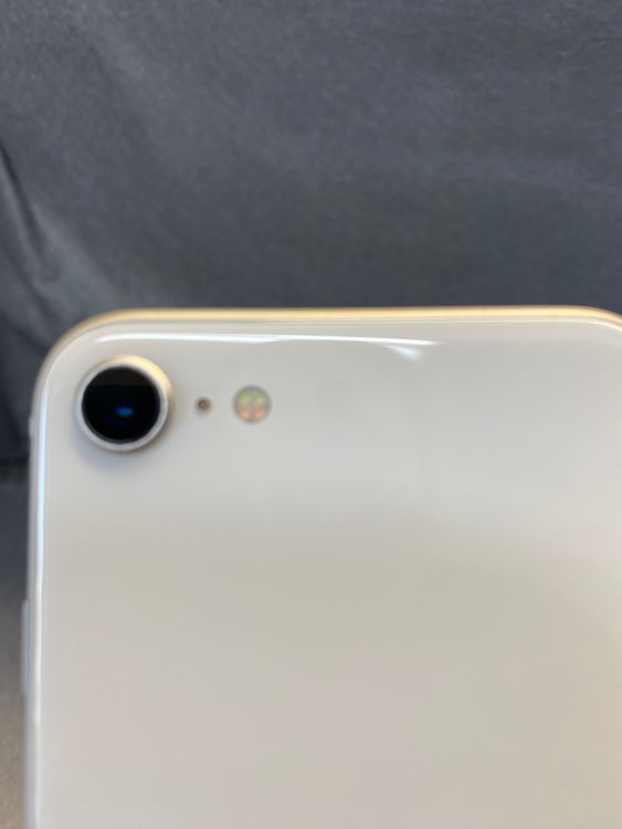 ���ʡ������ǡ�SIM�ե꡼��iPhoneSE�軰���� 64GB �ۥ磻�ȿ�