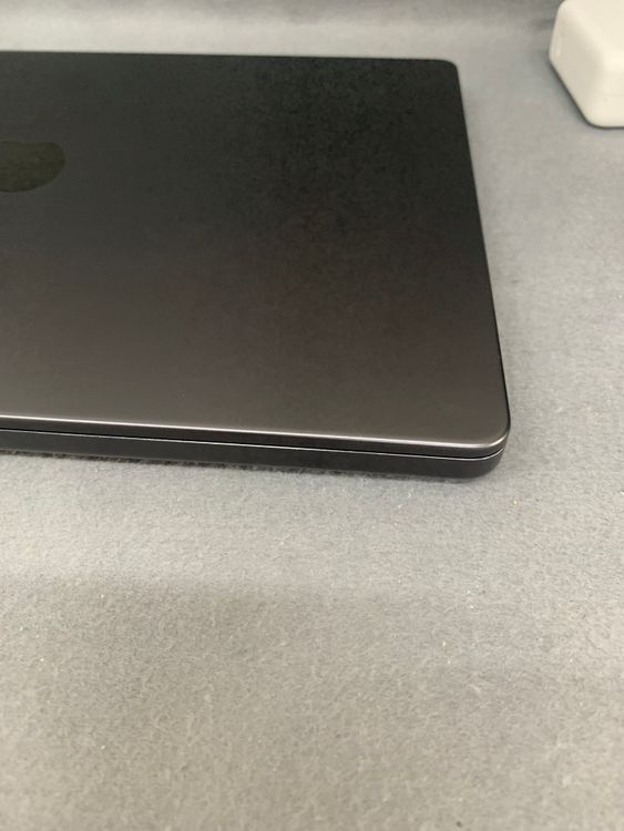 MacBook pro 14�������M3 pro 2023 18GB/1TB