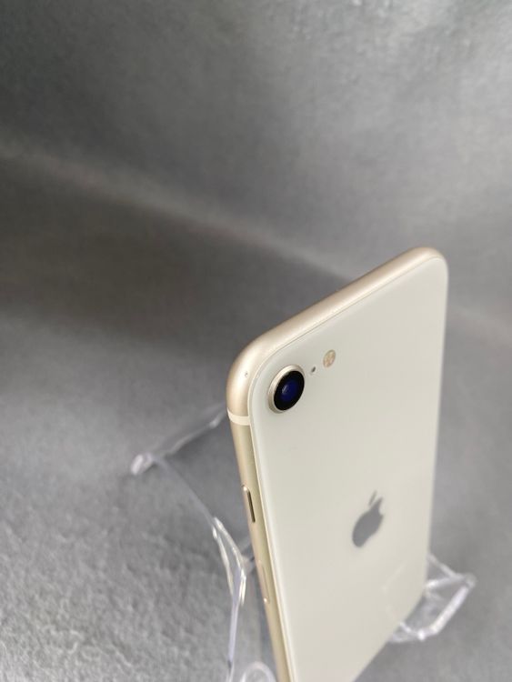 Ķ���� ������ SIM�ե꡼ iPhoneSE ��3���� 64GB �������饤�ȿ�