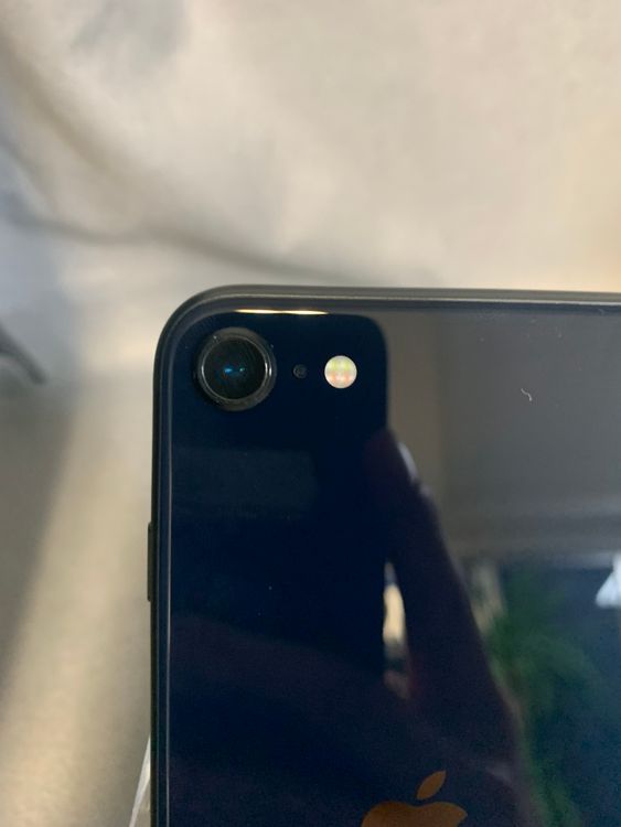 ���ʡ������ǡ�SIM�ե꡼��iPhoneSE �軰���� 64GB �ߥåȥ饤�ȿ�