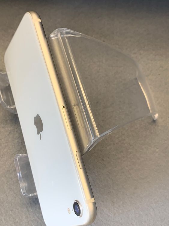��� ������ SIM�ե꡼ iPhone SE ��3���塡64GB �������饤�ȿ�