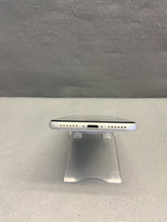���� Apple���ȥ��� SIM�ե꡼ iPhoneSE ��2���� 128GB �ۥ磻�ȿ�