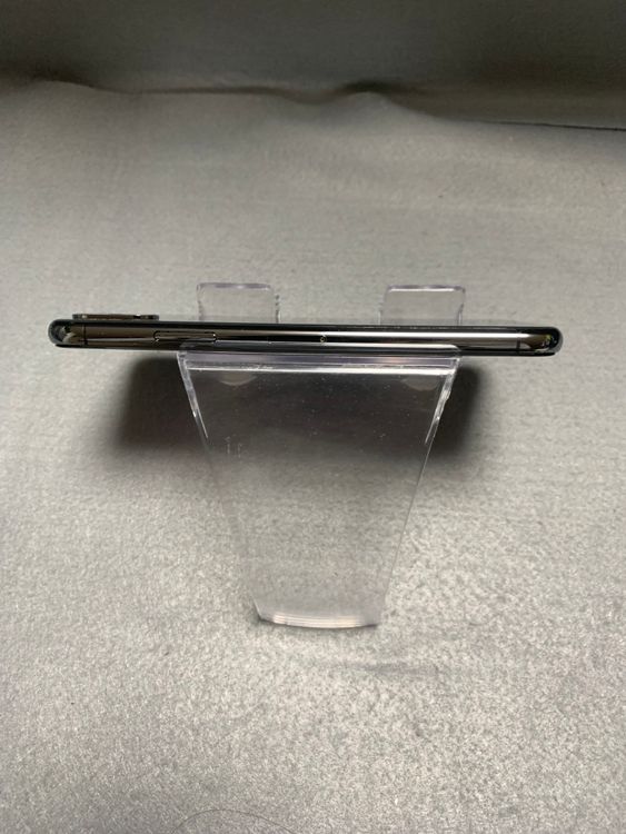 ��������� ������ SIM�ե꡼ iPhoneXS 64GB ���ڡ������졼��