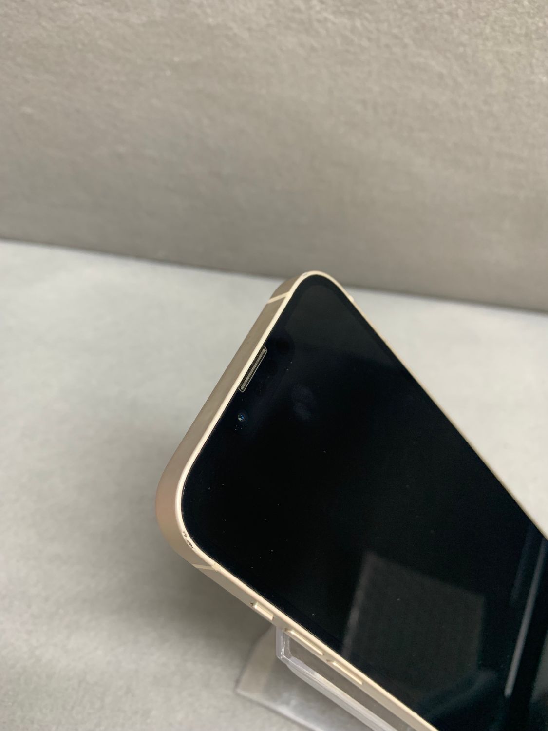 ムスビー｜美品 国内版 SIMフリー iPhone14 256GB スターライト色