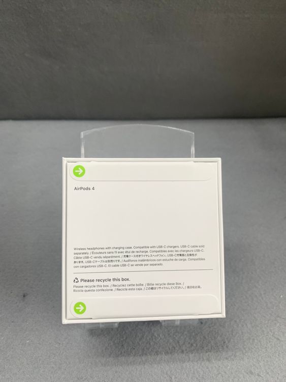����̤���� AirPods ��4���� MXP63J/A �ۥ磻�ȿ�
